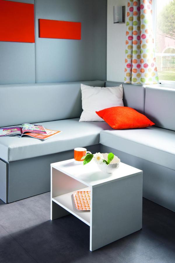 Camping & Spa Cap Soleil Vias Luaran gambar