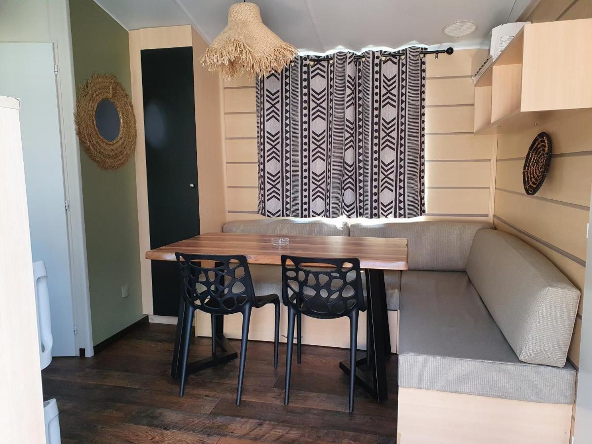 Camping & Spa Cap Soleil Vias Luaran gambar