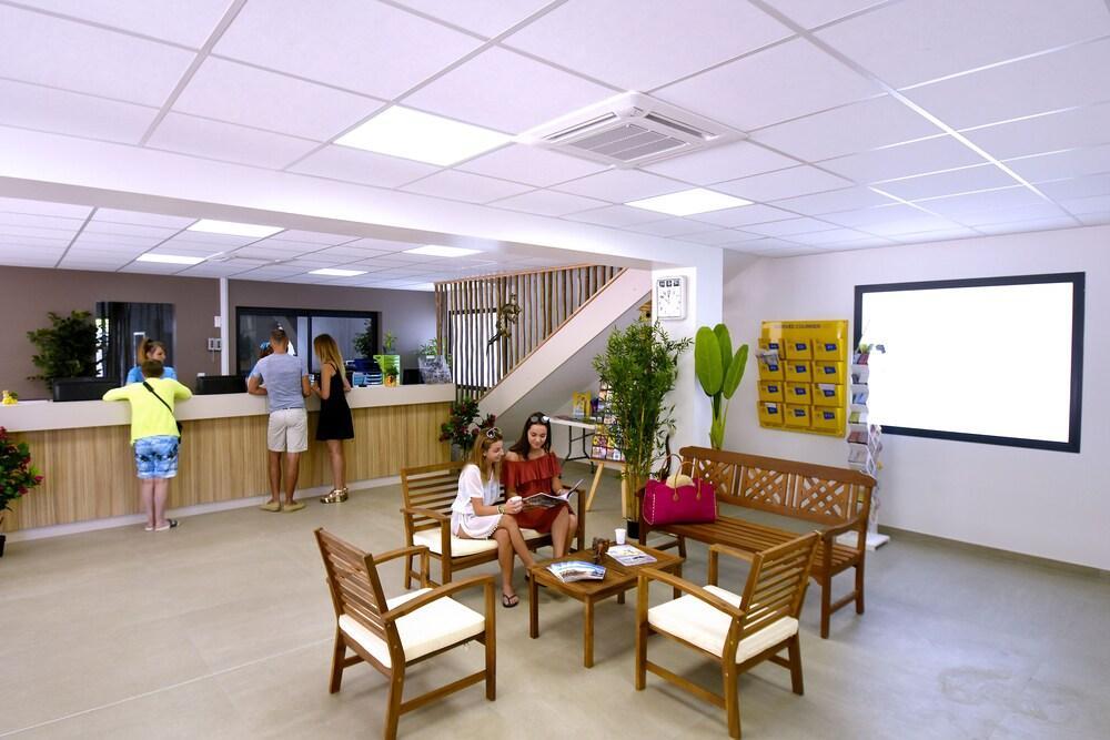 Camping & Spa Cap Soleil Vias Luaran gambar